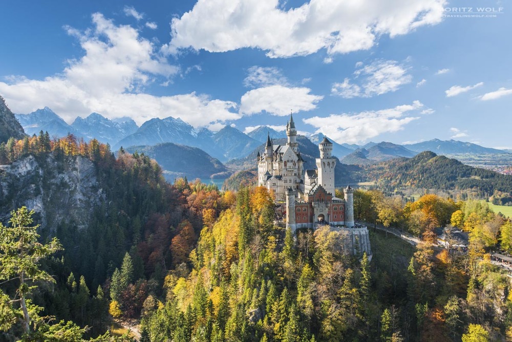 neuschwanstein castle autumn bavaria