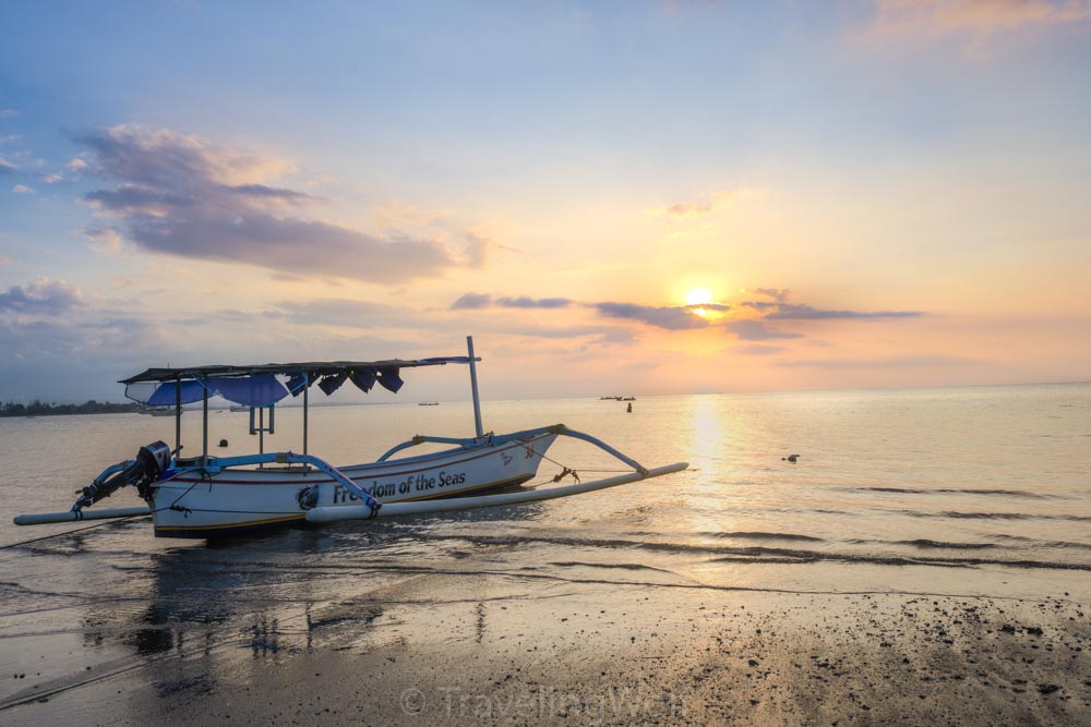 bali-beach-susnet-indonesia