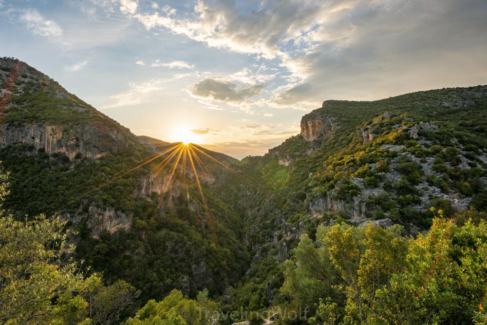 hiking garganta verde andalusia